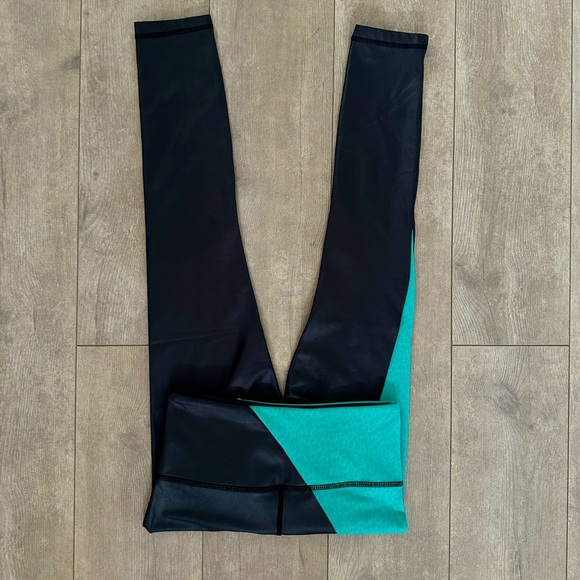 Zyia Active Jade River Stone Light N Tight Metallic Hi Rise Leggings size 2 - Picture 4 of 12